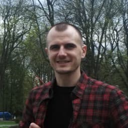 Віталій Варуник